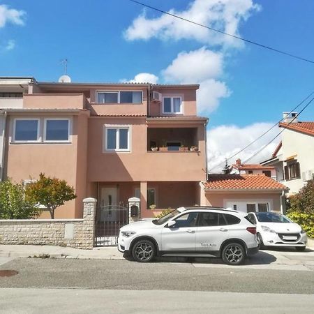 Lemon Apartment - Zupanska Ulica 21 بولا المظهر الخارجي الصورة