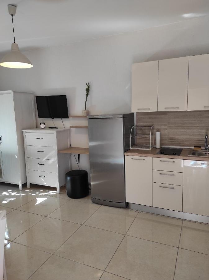 Lemon Apartment - Zupanska Ulica 21 بولا المظهر الخارجي الصورة
