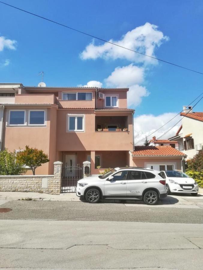 Lemon Apartment - Zupanska Ulica 21 بولا المظهر الخارجي الصورة